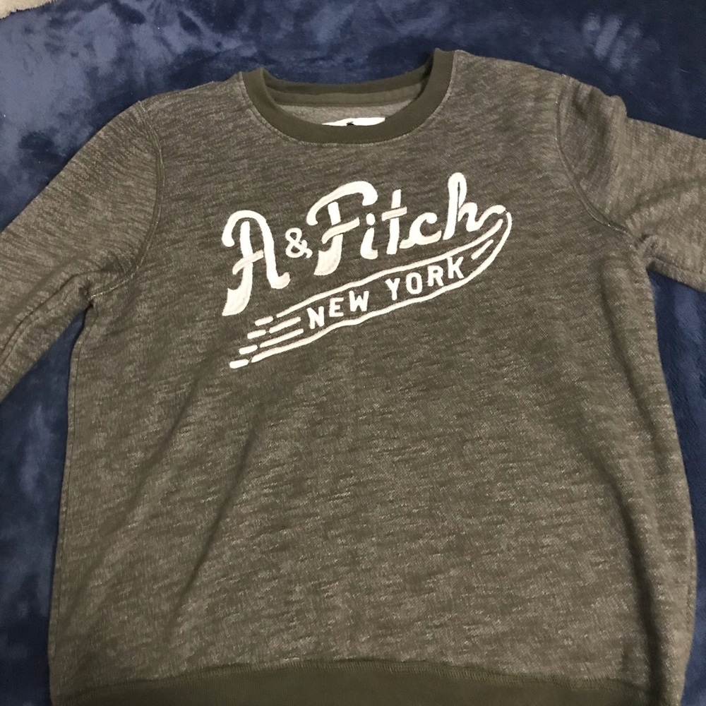 Abercrombie kids crew neck